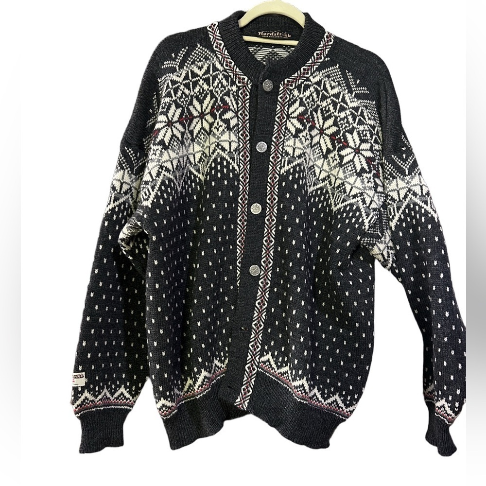 Women’s Nordic Pattern Cardigan - Black and White Size XL